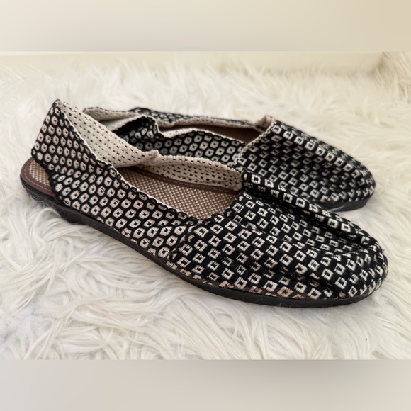 Sperry Woven Sling Back Flats - Picture 1 of 8